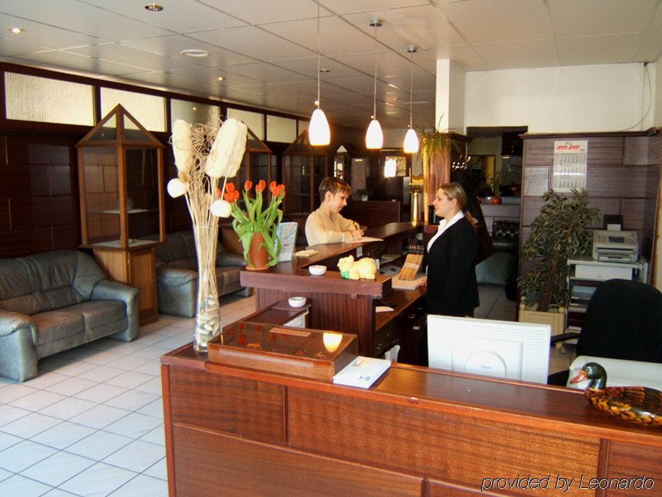 Hotel Rahlstedter Hof Hamburg-Harburg Buitenkant foto
