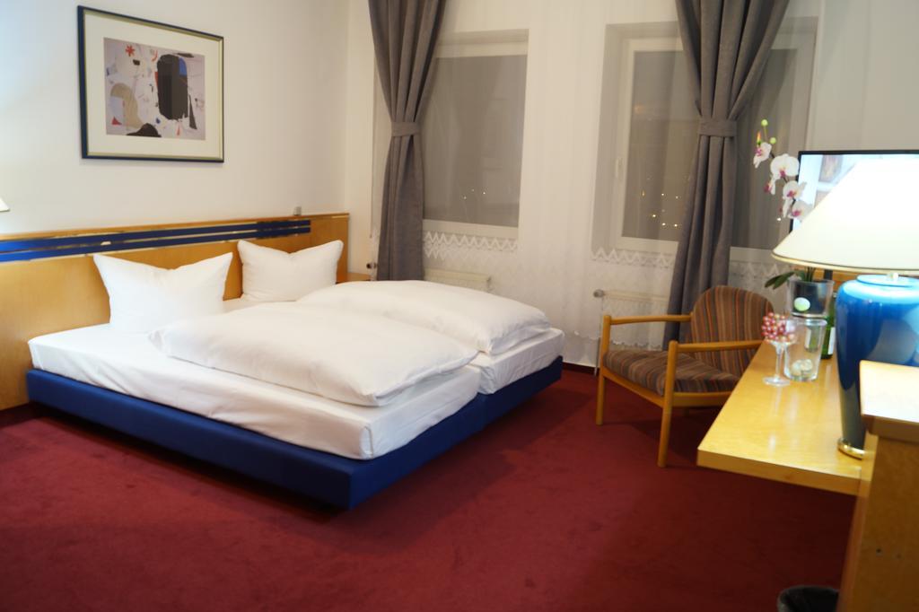 Hotel Rahlstedter Hof Hamburg-Harburg Buitenkant foto