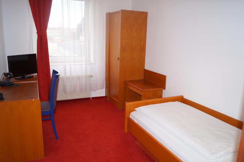 Hotel Rahlstedter Hof Hamburg-Harburg Buitenkant foto