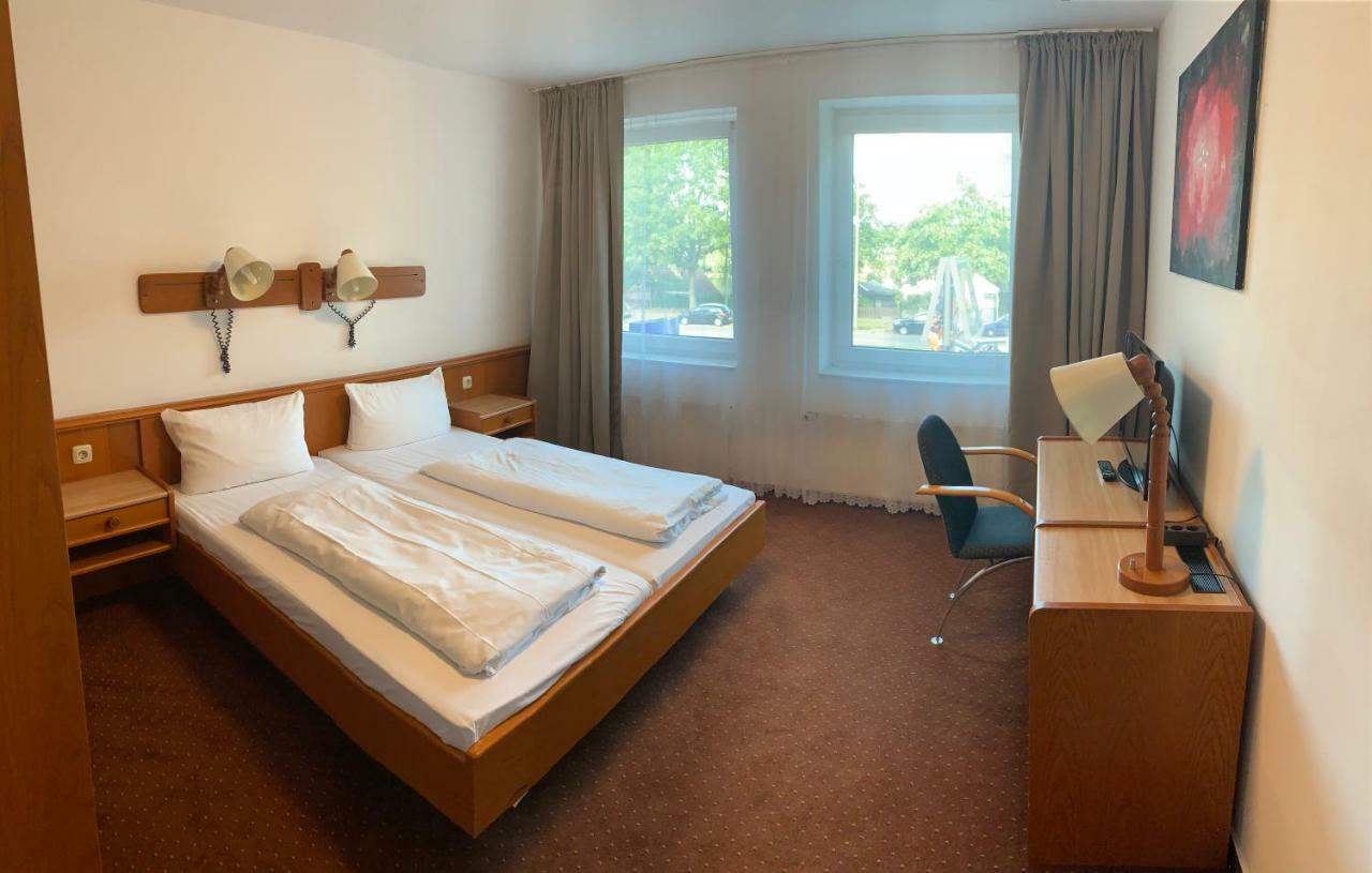Hotel Rahlstedter Hof Hamburg-Harburg Buitenkant foto
